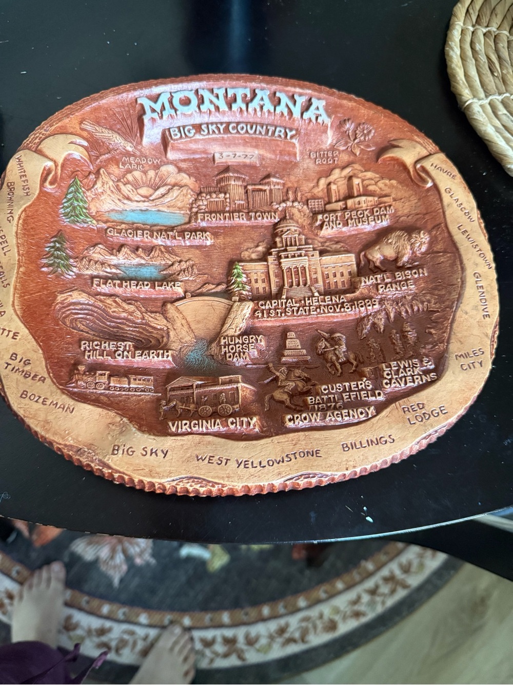 Vintage 1977 H.H. Tammen Co
Pressed Wood 12" Plate "Montana"